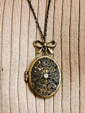 Oval Filigree Locket Pendant Necklace 30" Bronze Tone w Bow & Tiny Stone Jewelry